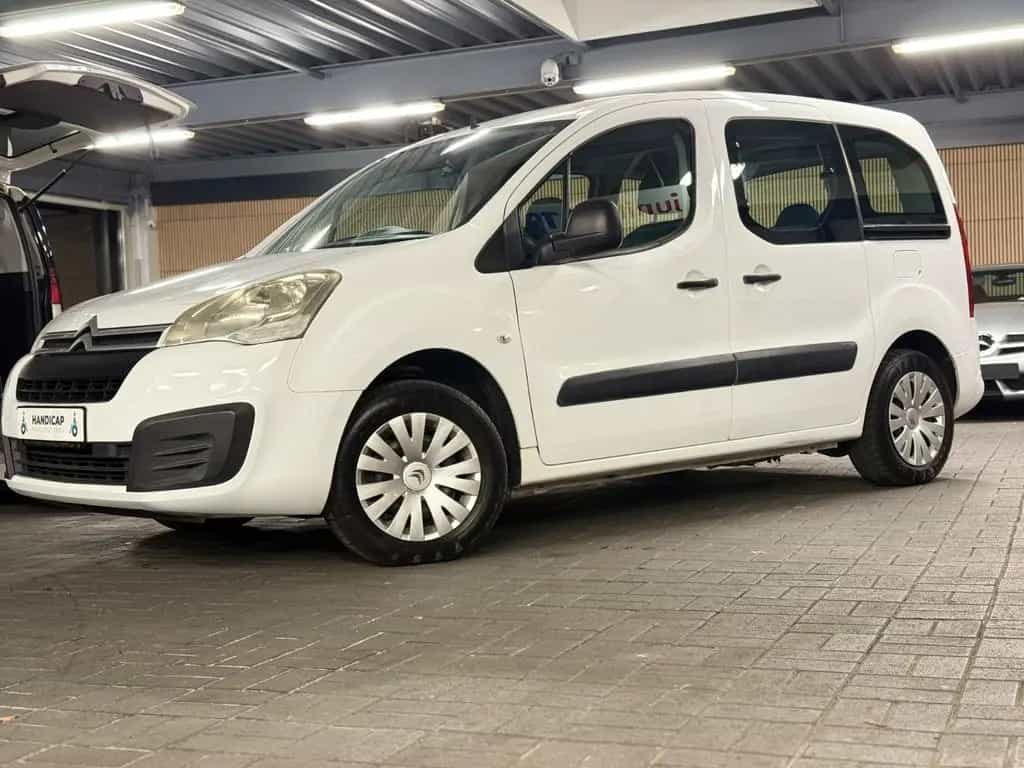 Citroën Berlingo Behindertengerecht-Rampe 4+1 01/2018-photo-34