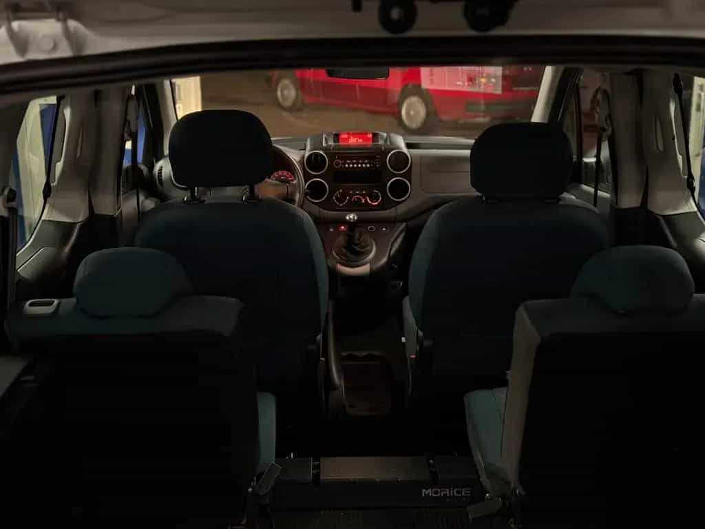 Citroën Berlingo Behindertengerecht-Rampe 4+1 01/2018-photo-9