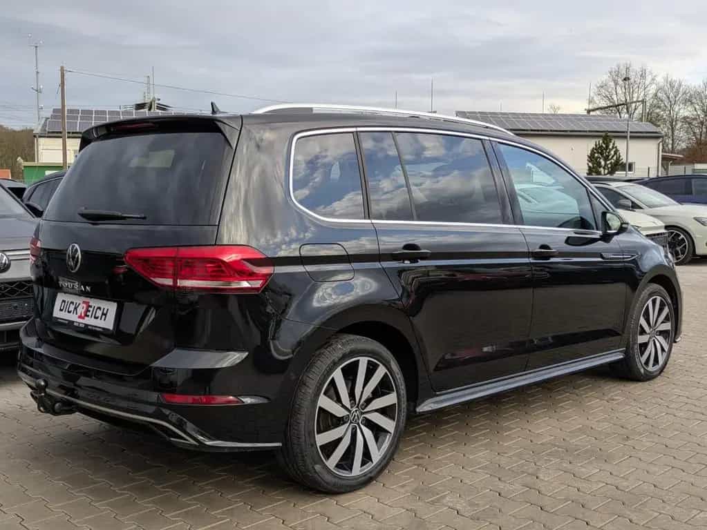 Volkswagen Touran 2.0 DSG R-Line High. Pano 7-Si IQ.Dri AHK 06/2025-photo-2
