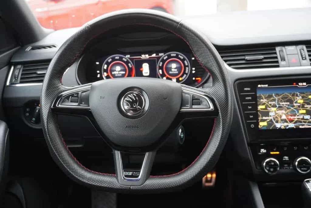 Skoda Octavia Combi 2.0 TSI DSG RS 245 LED Navi Kamera 08/2020-photo-10