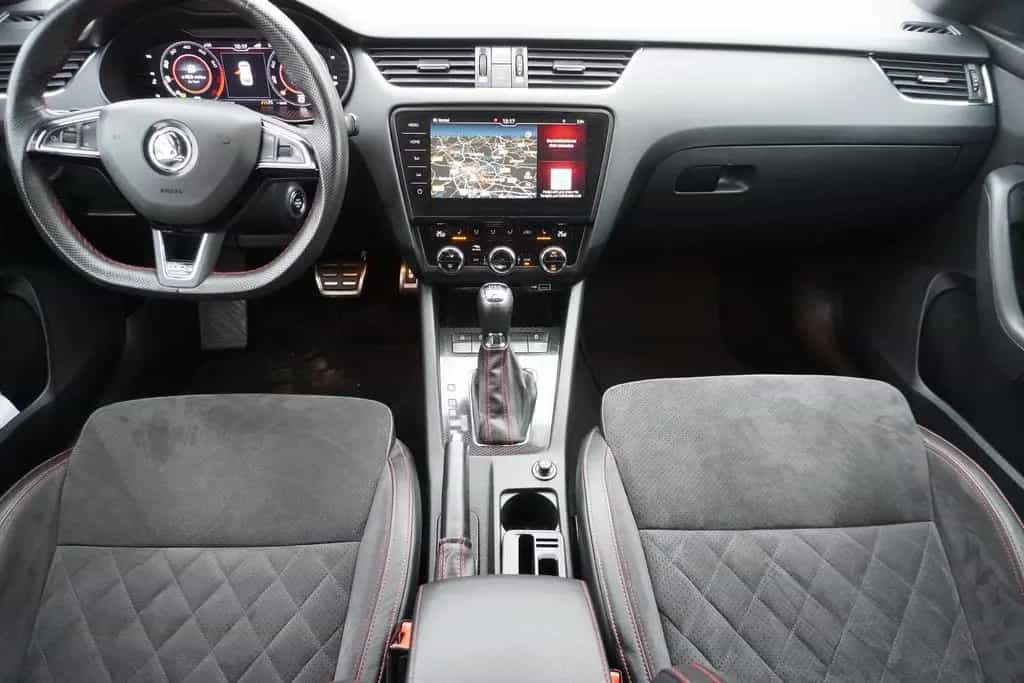 Skoda Octavia Combi 2.0 TSI DSG RS 245 LED Navi Kamera 08/2020-photo-13