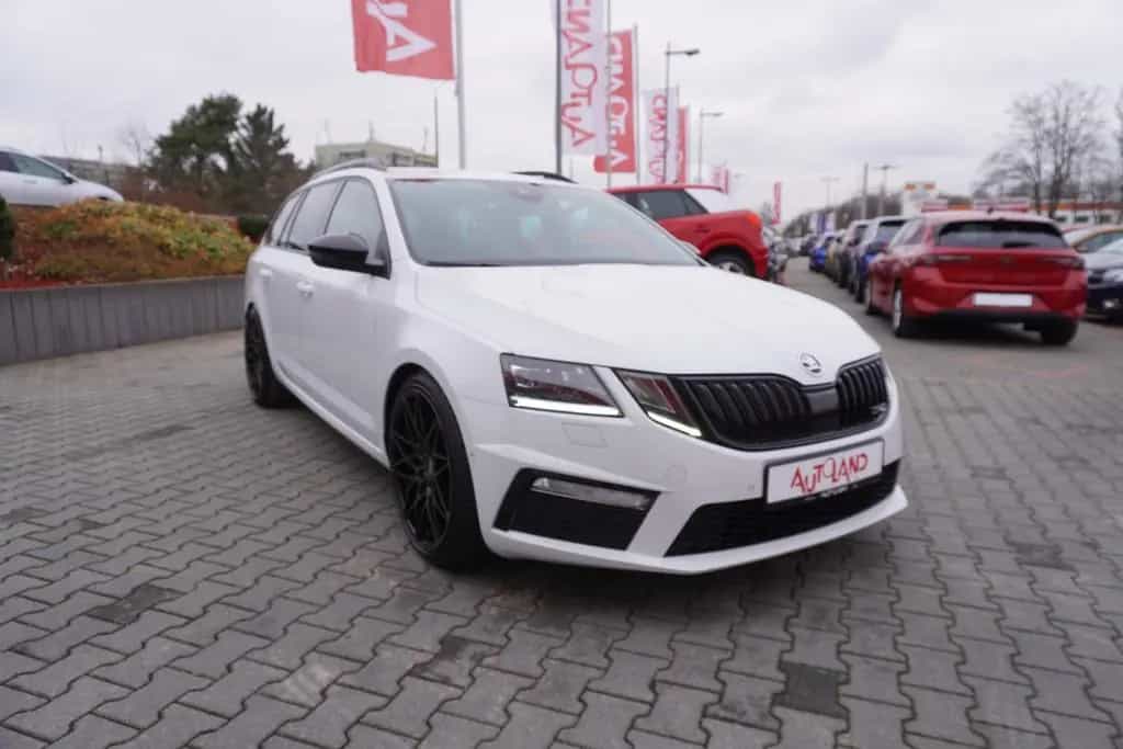 Skoda Octavia Combi 2.0 TSI DSG RS 245 LED Navi Kamera 08/2020-photo-4