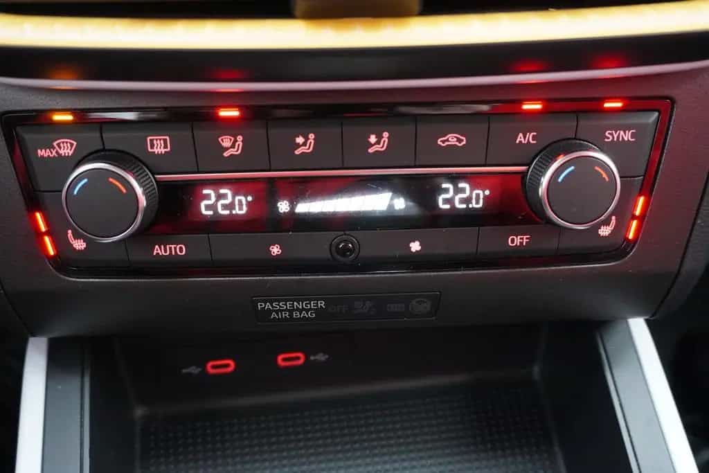 Seat Arona 1.0 TSI Style LED Sitzheizung FullLink 03/2022-photo-16