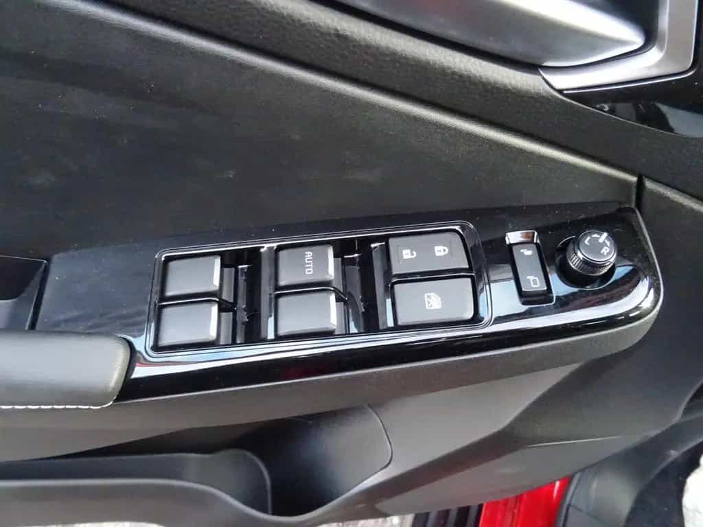 Isuzu D-Max Double Cab V-Cross null-photo-6