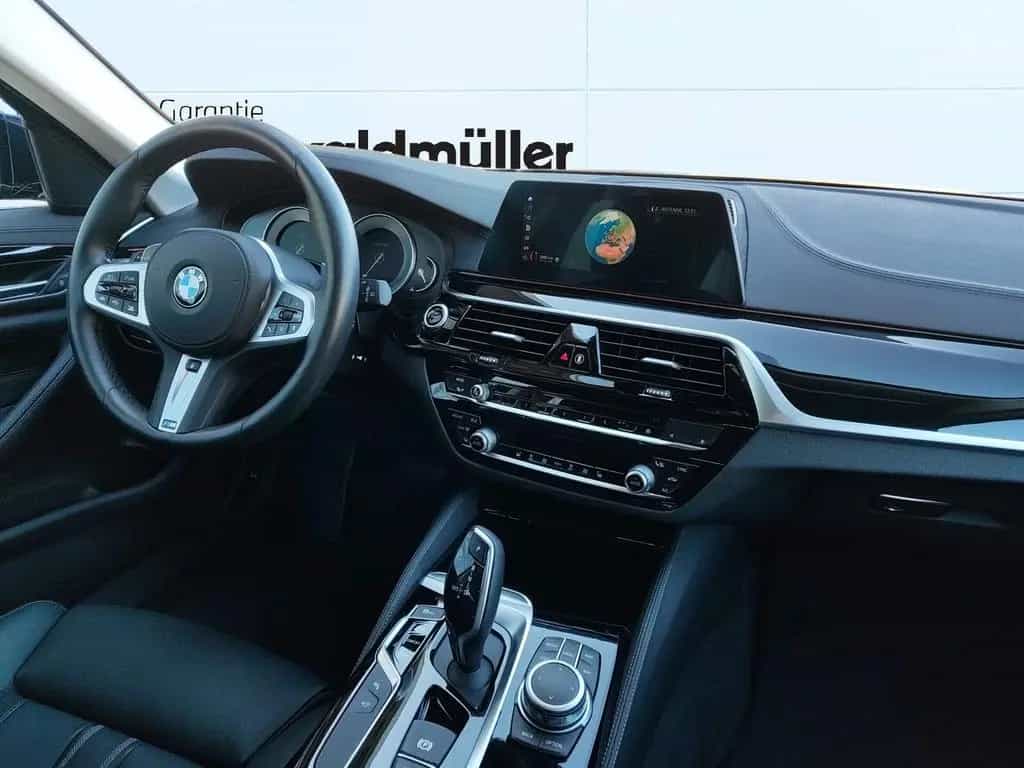 BMW 520 d xDrive Touring 02/2020-photo-10