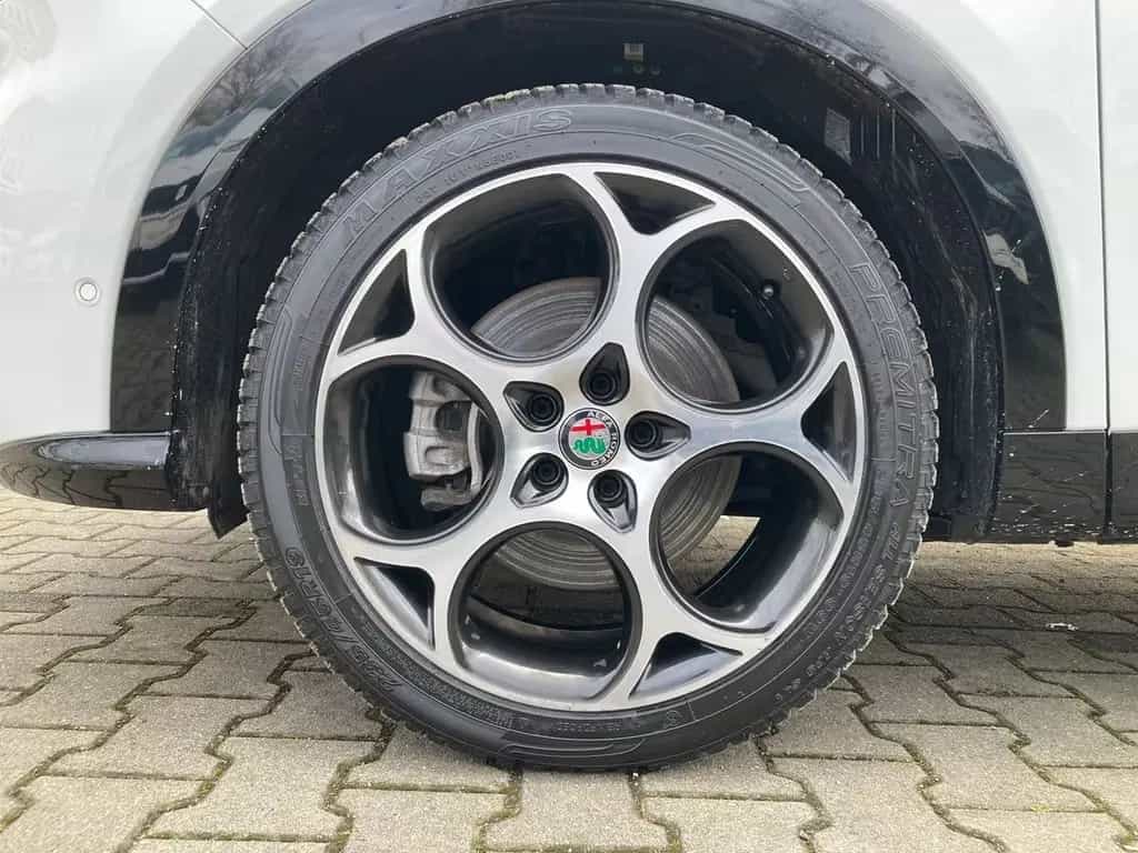 Alfa Romeo Tonale TI 1.5 MILD HYBRID LED+NAVI+360°KAMERA 03/2024-photo-12