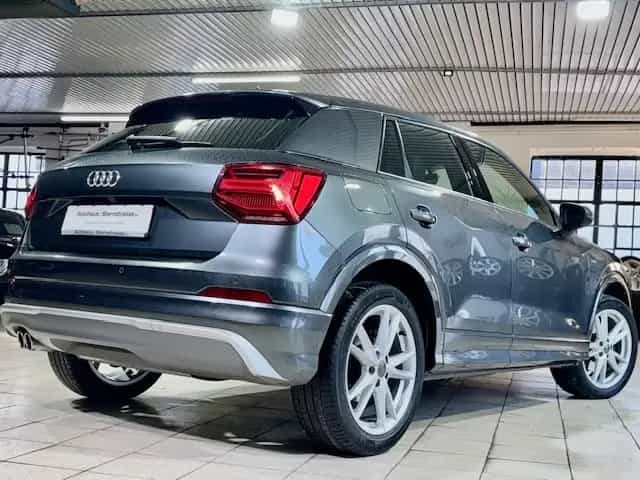 Audi Q2 *sport*S-line Sport-Paket/Plus*RFK*AHK*GRA*DAB 10/2017-photo-4