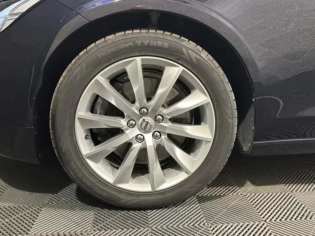 Volvo V90 Kombi AWD*MOMENTUM*LED-R.KAM-ST.H-MEMO-LEDER 08/2018-photo-10