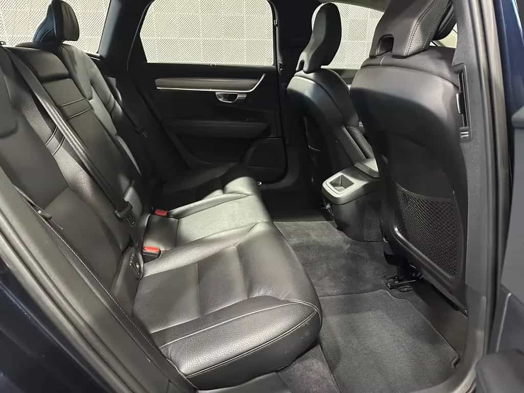 Volvo V90 Kombi AWD*MOMENTUM*LED-R.KAM-ST.H-MEMO-LEDER 08/2018-photo-12