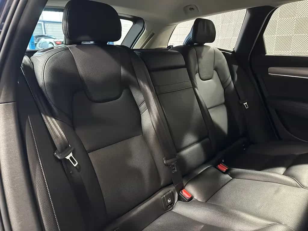 Volvo V90 Kombi AWD*MOMENTUM*LED-R.KAM-ST.H-MEMO-LEDER 08/2018-photo-13