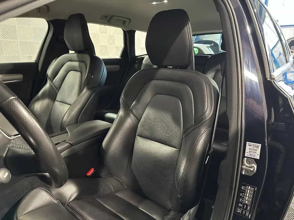 Volvo V90 Kombi AWD*MOMENTUM*LED-R.KAM-ST.H-MEMO-LEDER 08/2018-photo-20