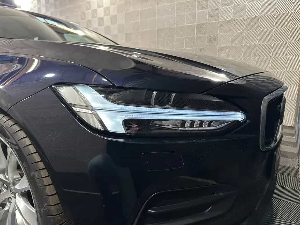 Volvo V90 Kombi AWD*MOMENTUM*LED-R.KAM-ST.H-MEMO-LEDER 08/2018-photo-9