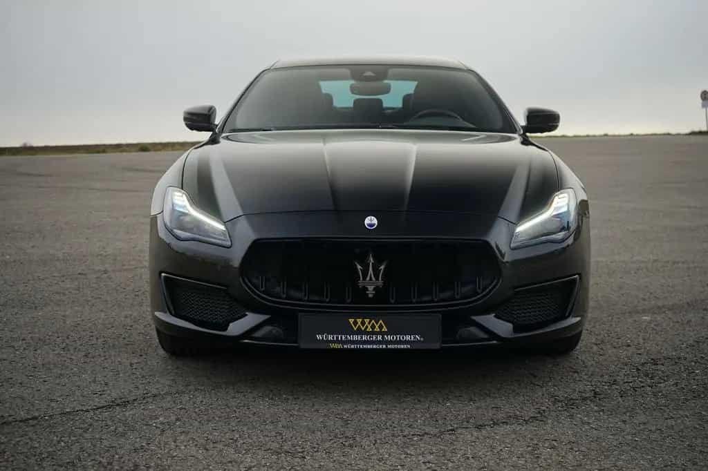 Maserati Quattroporte Trofeo*CARBON*MY23*B&W*360*SOFT* 12/2022-photo-1