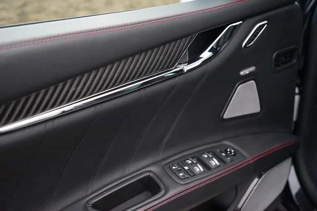 Maserati Quattroporte Trofeo*CARBON*MY23*B&W*360*SOFT* 12/2022-photo-16
