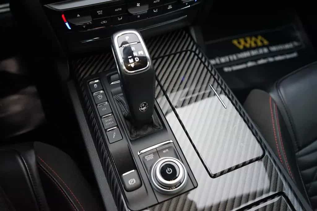 Maserati Quattroporte Trofeo*CARBON*MY23*B&W*360*SOFT* 12/2022-photo-33