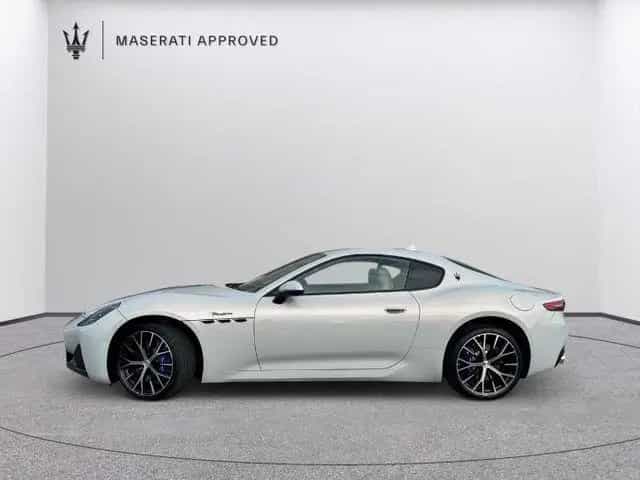 Maserati Granturismo Modena 06/2023-photo-1