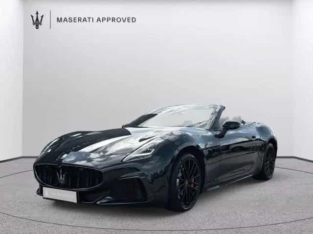 Maserati GranCabrio 404 kW 3.0 V6 AWD Trofeo 08/2025-photo-0