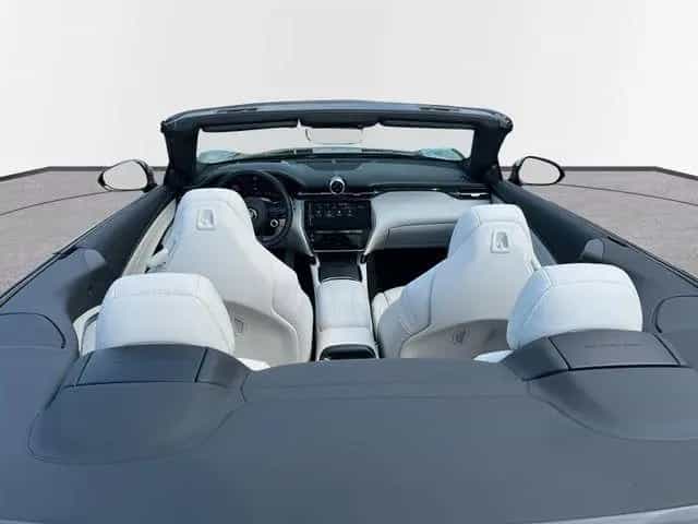 Maserati GranCabrio 404 kW 3.0 V6 AWD Trofeo 08/2025-photo-8