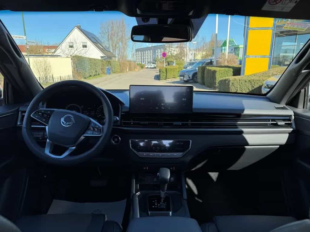 KGM Musso Grand 2.0 Lux 4WD Ledersitzpaket +Kamera null-photo-4