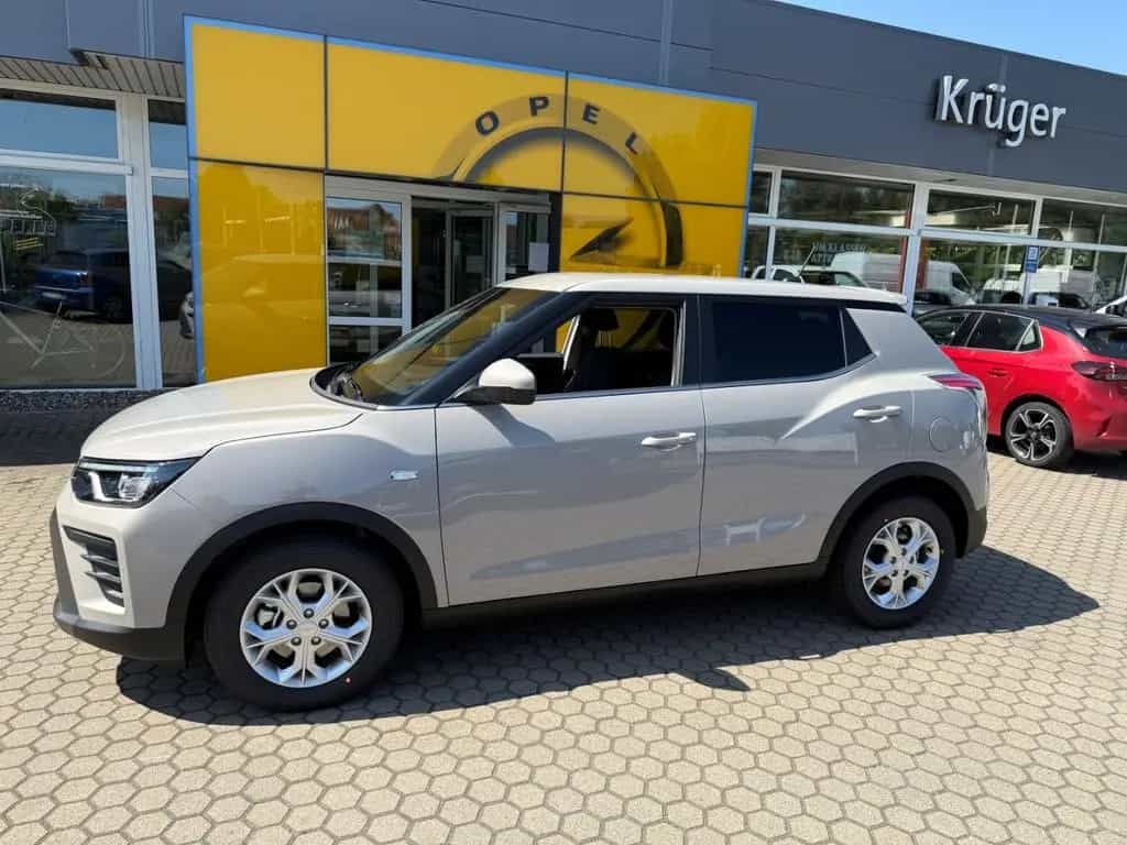 KGM Tivoli Nomad 6/AT 2WD Sitzheizung+Rückfahrkamera null-photo-1