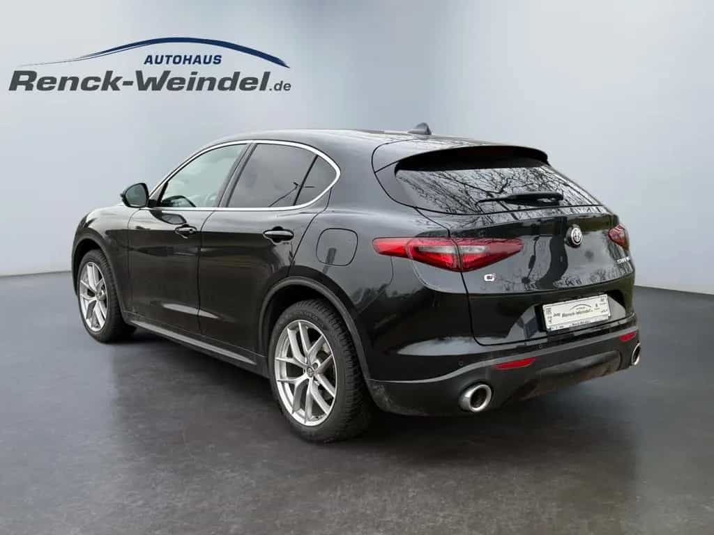 Alfa Romeo Stelvio Super Q4 2.0 Turbo Sportpaket AD Navi Di 11/2018-photo-2