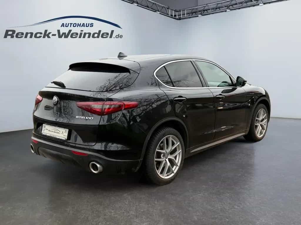 Alfa Romeo Stelvio Super Q4 2.0 Turbo Sportpaket AD Navi Di 11/2018-photo-4