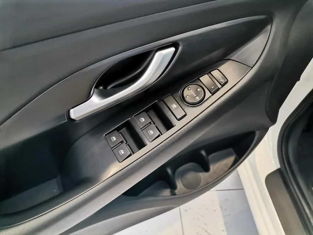 Hyundai i30 Kombi 1.0 T-GDI LED|SHZ|Car-Play|Klima 09/2021-photo-18