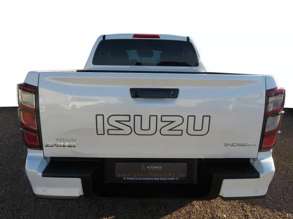 Isuzu D-Max Double Cab 4x4 V-Cross 01/2026-photo-4