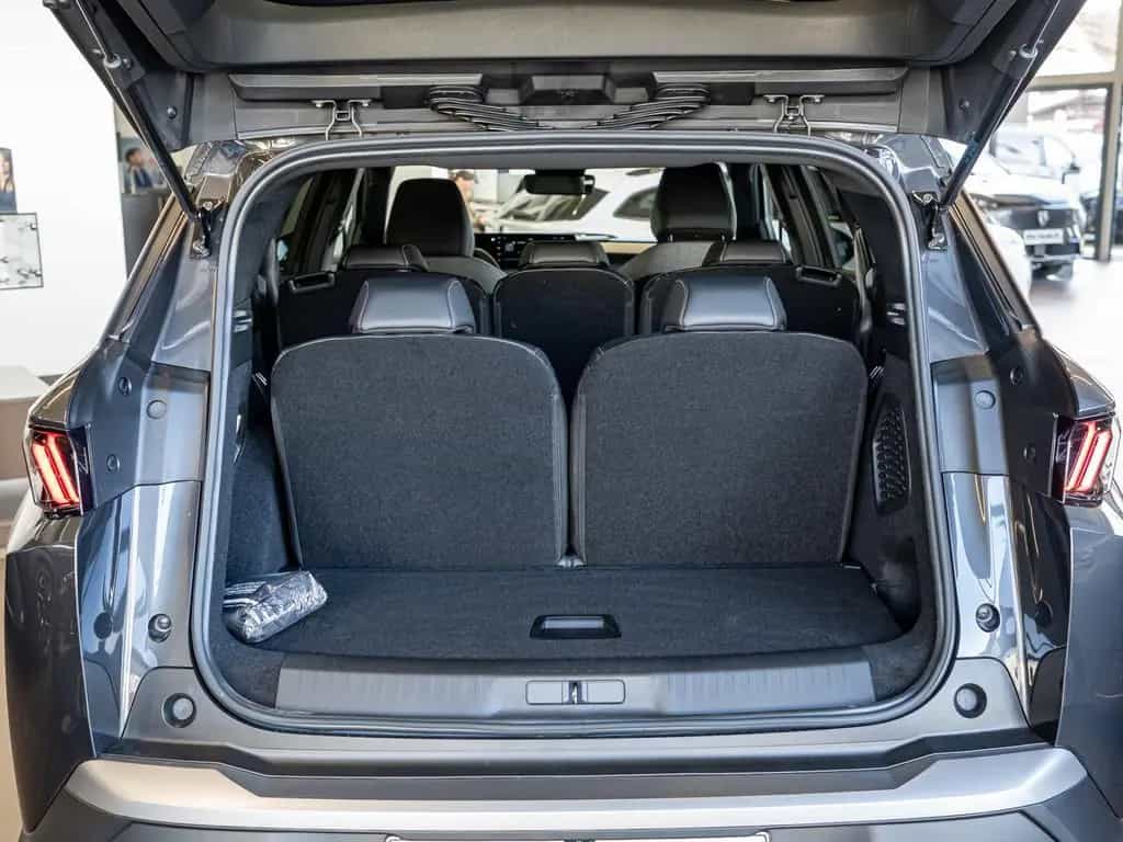 Peugeot 5008 ALLURE BUSINESS HYBRID 145 e-DSC6 7-SITZER 12/2025-photo-26