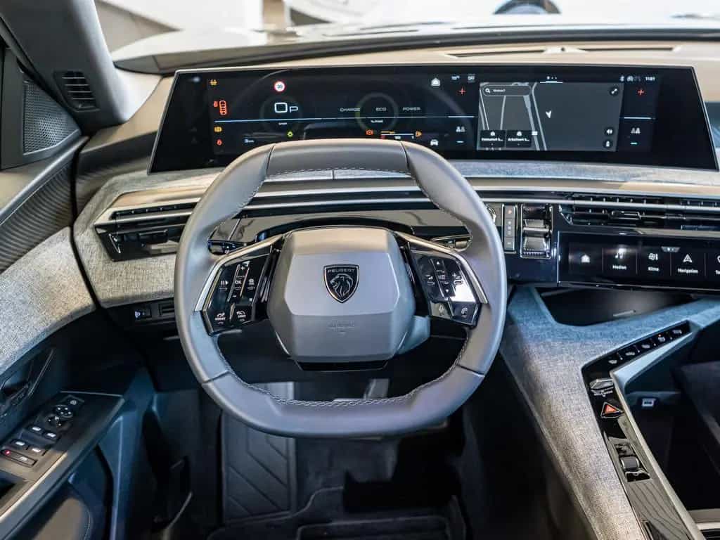 Peugeot 5008 ALLURE BUSINESS HYBRID 145 e-DSC6 7-SITZER 12/2025-photo-8