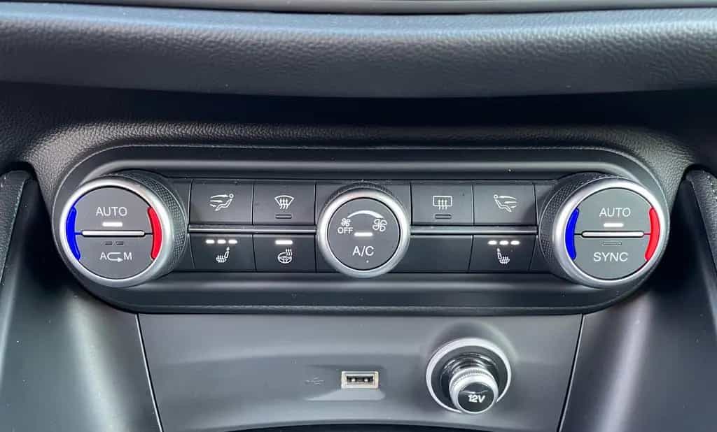 Alfa Romeo Stelvio 2.0  Q4 Autom. TOPAUSST.+Alle Insp.+2.HD 06/2019-photo-28