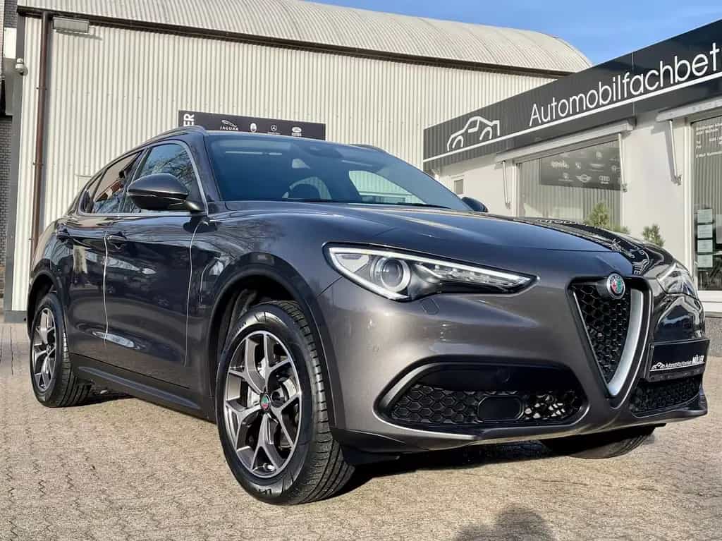 Alfa Romeo Stelvio 2.0  Q4 Autom. TOPAUSST.+Alle Insp.+2.HD 06/2019-photo-3
