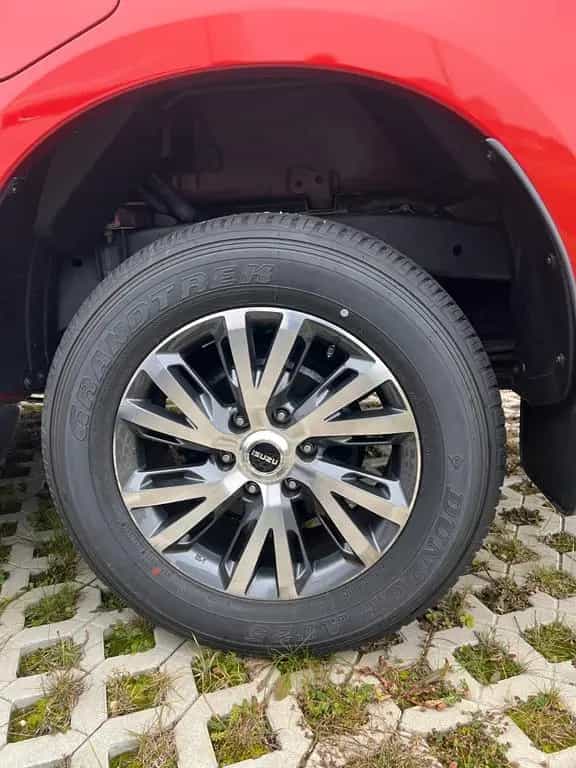 Isuzu D-Max null-photo-3
