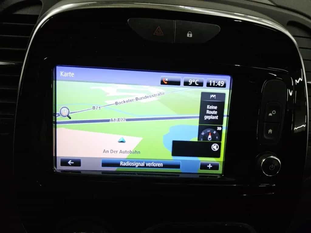 Renault Captur 1.3 TCe Version S Nav LED T-Leder RFK AHK 07/2019-photo-5