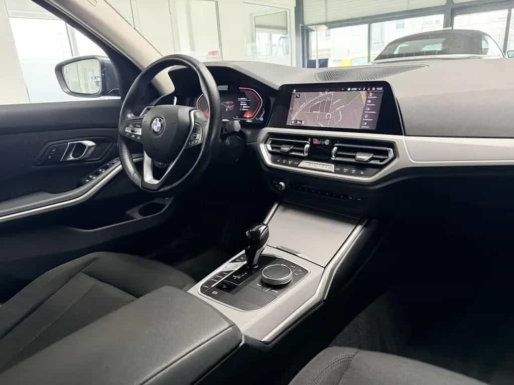 BMW 3 Series 320 ADVANTAGE NAV+LASER+DISPLAY+HARMAN+STANDHEIZ 09/2019-photo-10