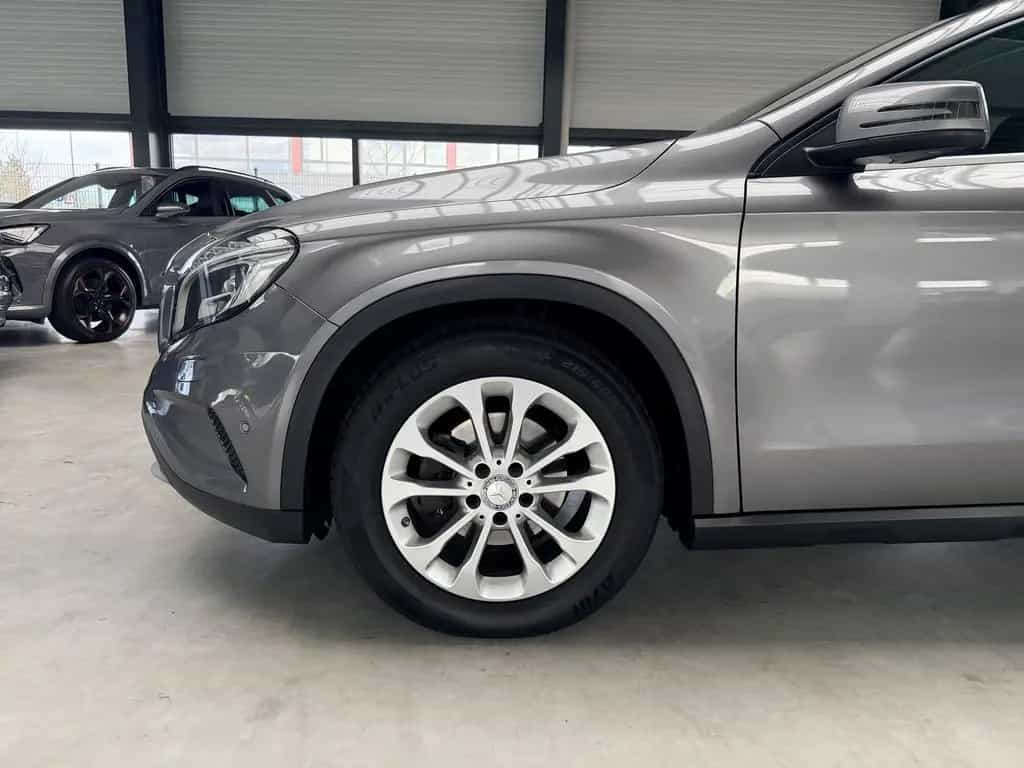 Mercedes-Benz GLA-Class 200 STYLE AUTOMATIK+NAVI+XENON+E-HECKKLAPPE+ 07/2016-photo-19