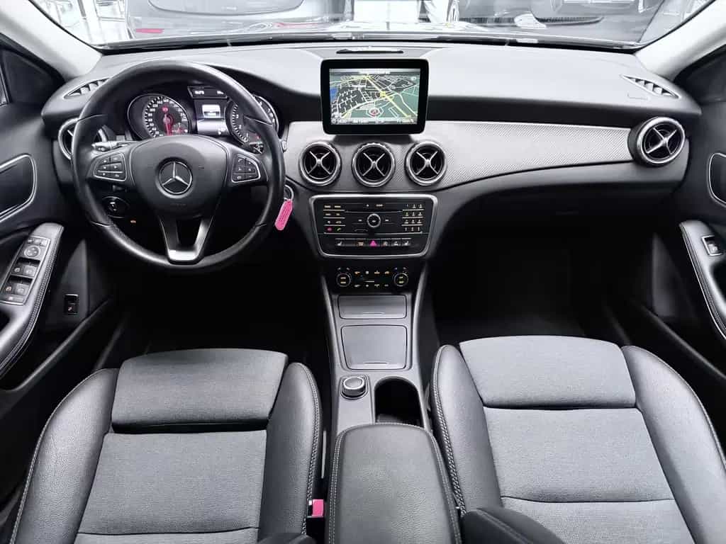 Mercedes-Benz GLA-Class 200 STYLE AUTOMATIK+NAVI+XENON+E-HECKKLAPPE+ 07/2016-photo-4