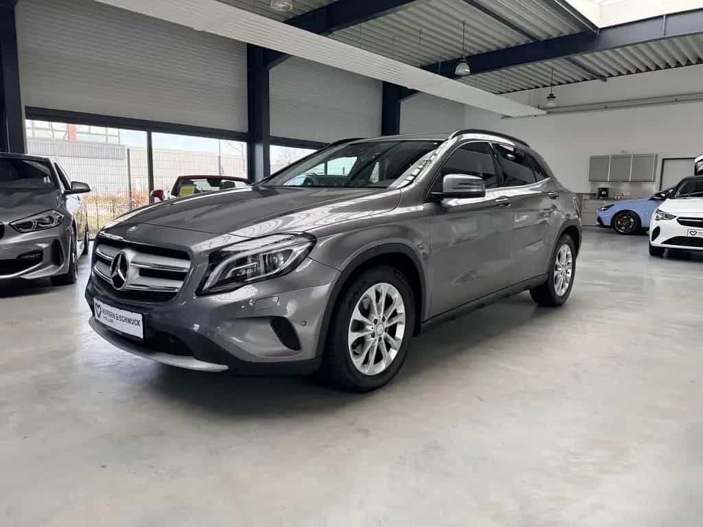 Mercedes-Benz GLA-Class 200 STYLE AUTOMATIK+NAVI+XENON+E-HECKKLAPPE+ 07/2016-photo-7