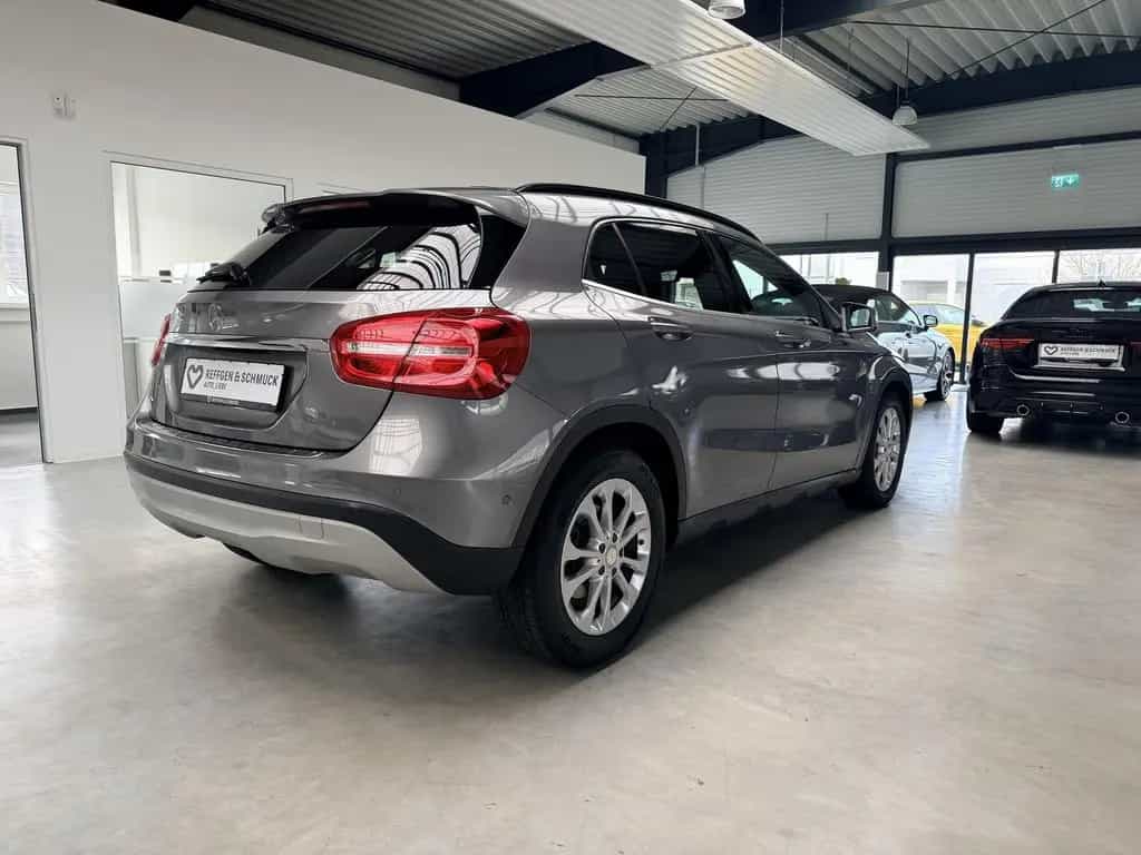 Mercedes-Benz GLA-Class 200 STYLE AUTOMATIK+NAVI+XENON+E-HECKKLAPPE+ 07/2016-photo-8