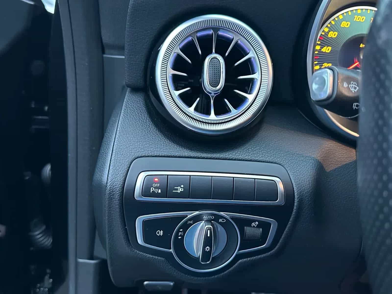 Mercedes-Benz C-Class 43 AMG 12/2018-photo-24