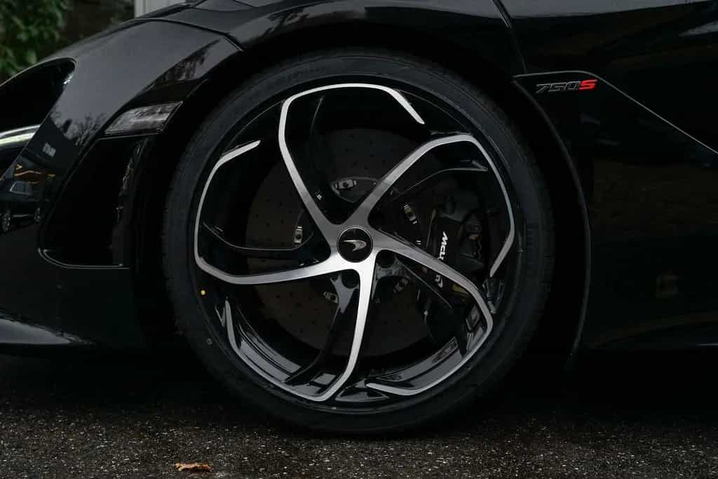 McLaren 750S Coupé I TechLux I B&W 07/2025-photo-8