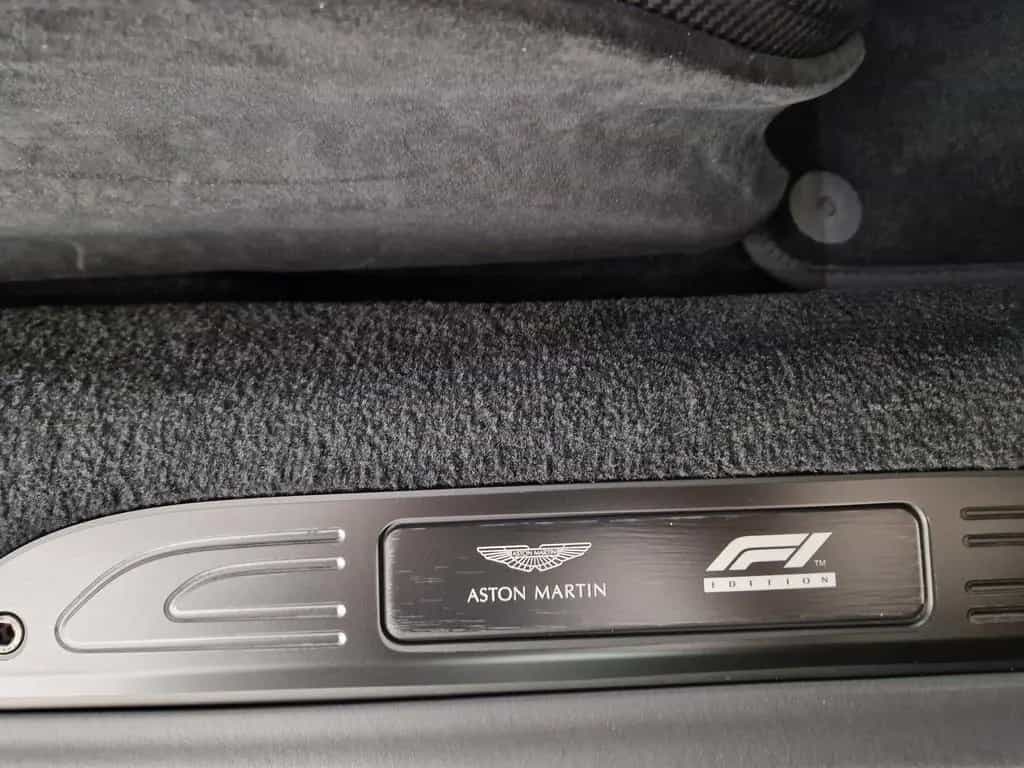 Aston Martin V8 Vantage F1 Carbon Performance Sitze 05/2023-photo-12