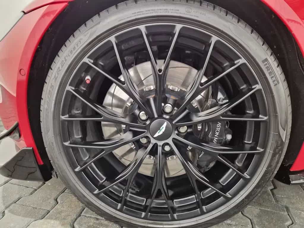 Aston Martin V8 Vantage F1 Carbon Performance Sitze 05/2023-photo-13