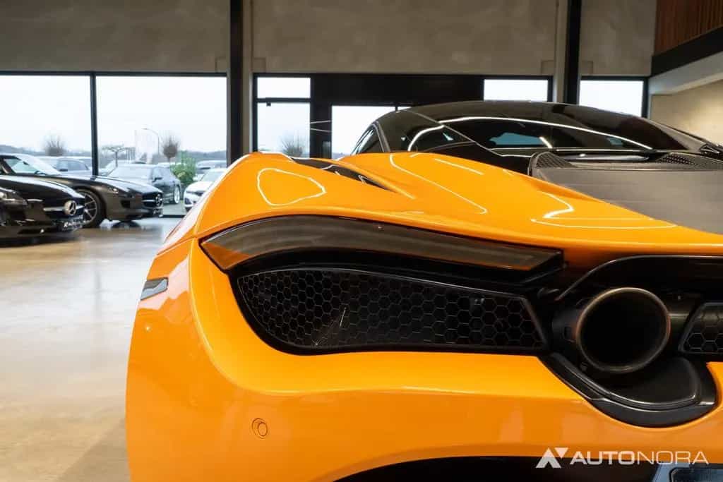 McLaren 720S Performance 12/2019-photo-18