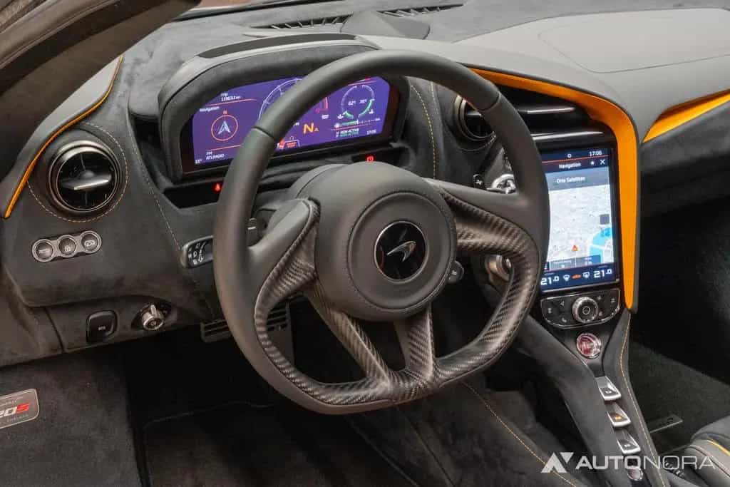McLaren 720S Performance 12/2019-photo-21