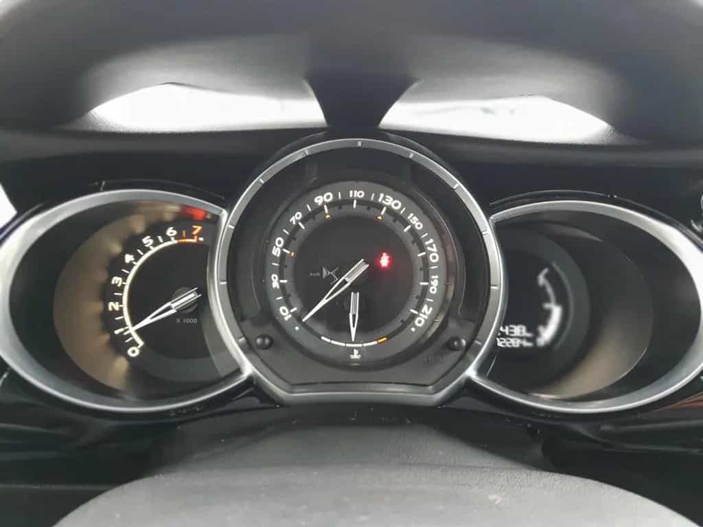 DS Automobiles DS3 THP 165 Sport Chic 12/2017-photo-9