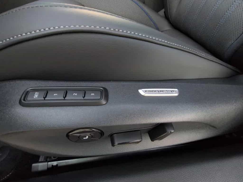 Volkswagen Passat R-Line 2.0 TDI 4MO DSG LED LEDER ALU null-photo-11