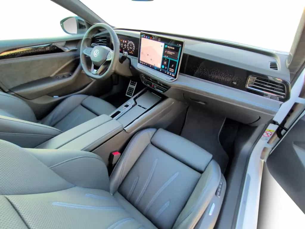 Volkswagen Passat R-Line 2.0 TDI 4MO DSG LED LEDER ALU null-photo-18