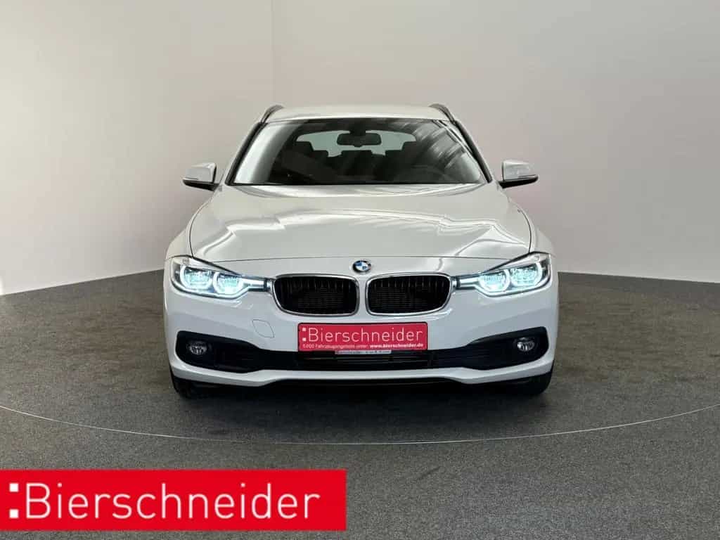 BMW 3 Series 318 d Touring Advantage LED AHK NAVI PDC 16 GRA 06/2019-photo-1