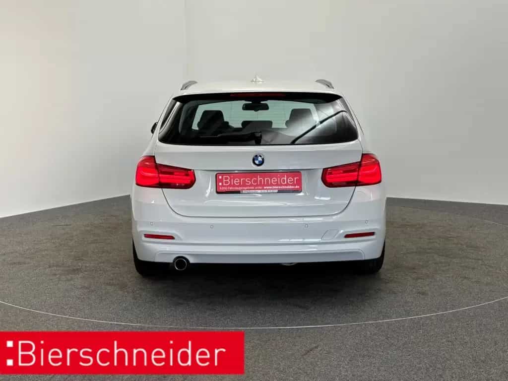 BMW 3 Series 318 d Touring Advantage LED AHK NAVI PDC 16 GRA 06/2019-photo-5